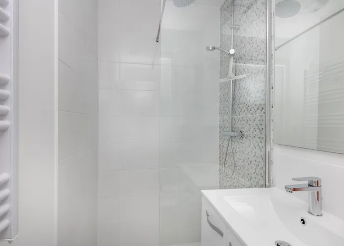 Fee Viviane * 布雷斯特